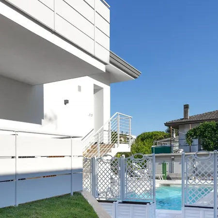 Modern With Shared Pool And Terrace *