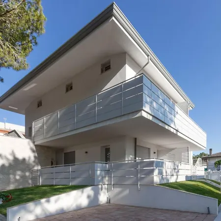 Appartement Modern With Shared Pool And Terrace Bibione