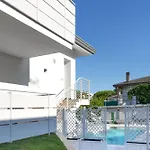 Modern With Shared Pool And Terrace *