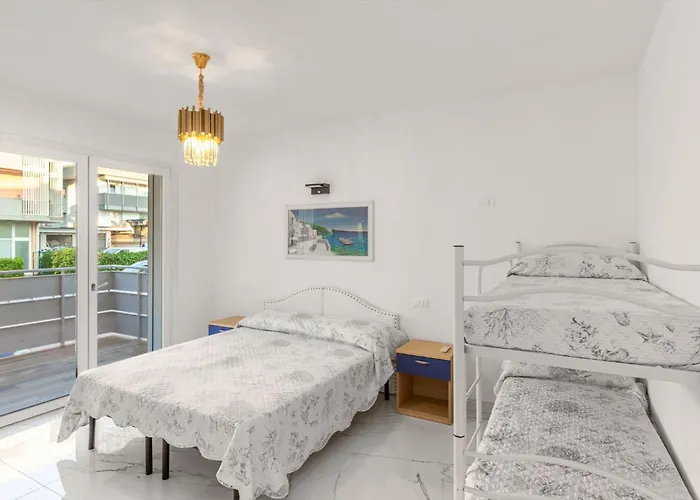 Modern With Shared Pool And Terrace Apartament